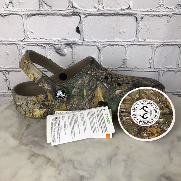 Crocs Baya RealTree Xtra Clog Adult Unisex Brown & Green Camo Leaves Slides NEW - Picture 8 of 12